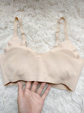 Load image into Gallery viewer, YUEBINMODA Underwears, bra, sexy and fashionable, adjustable without steel ring
