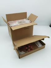 Load image into Gallery viewer, Crssbrohip Paper gift boxes, kraft paper gift boxes are the perfect packaging for any occasion
