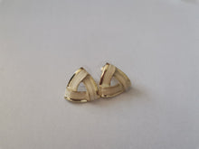 Load image into Gallery viewer, TongNaa Earrings, female hypoallergenic, geometric, gold
