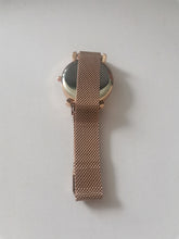 Load image into Gallery viewer, DAHASE Watchs, gold mesh watch, casual and fashionable
