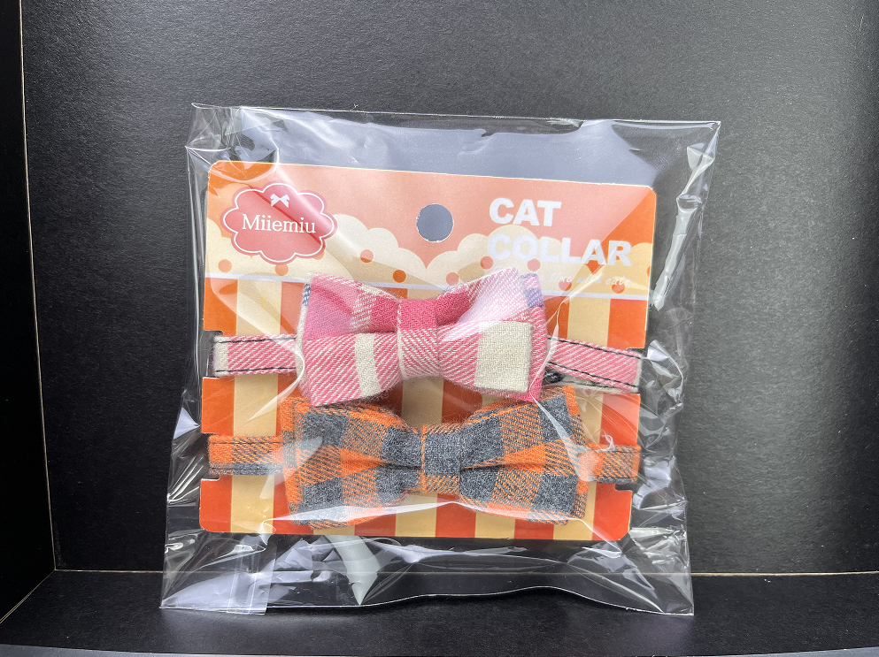 Miiemiu 2 Pack Cat Bow tie，Movable Bowtie, Cat Bowtie Plaid Patterns, Breakaway Buckle Safety with Tiny Bell, Adjustable Pet Bow tie for Cats and Puppies