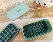 Load image into Gallery viewer, Nopain refrigerator ice cube mold, silicone ice cube tray, with ice cube storage container
