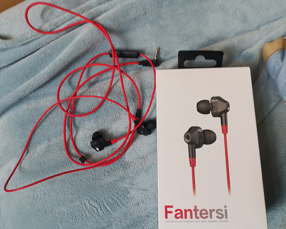Fantersi earphone,In-Ear Earbud Headphones Dynamic Crystal-Clear Sound, Ergonomic Comfort-Fit, 9mm,Red, PACK