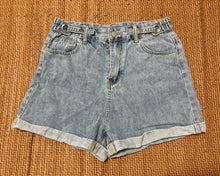 Load image into Gallery viewer, Flowersea pants, women&#39;s teen retro denim high-waisted denim shorts with pleated hem
