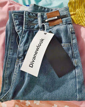 Load image into Gallery viewer, Divanewlook Women&#39;s High Rise Straight Fit Jean
