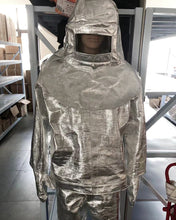 Load image into Gallery viewer, Aluminum foil heat-resistant fire-resistant clothing, 1000 degrees Celsius fire-resistant clothing, a full set of flame-retardant clothing, fire-fighting clothing
