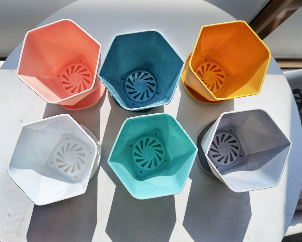 FUNCOLE flowerpot,6 Pcs Plastic Planters Indoor Flower Plant Pots, Mini Flower Seedlings Nursery Pot/Planter/Flower Pot with Pallet, Modern Decorative Gardening Containers