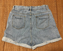 Load image into Gallery viewer, Flowersea pants, women&#39;s teen retro denim high-waisted denim shorts with pleated hem

