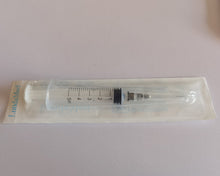 Load image into Gallery viewer, LundaMed 5ml Disposable Syringe with 23Ga 1.0 Inch Needle, Individual Package
