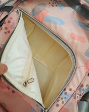 Load image into Gallery viewer, COMFMET backpack, which can be carried by mothers with children, travel with baby bottles, suitable for carrying diapers, children&#39;s supplies, etc.
