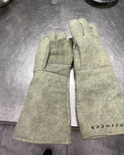 Load image into Gallery viewer, KACHEEG oven gloves-932 ℉ extremely heat-resistant grilling gloves, kitchen insulating fiber non-slip oven gloves, 12 inches, for cooking, grilling, smoking, baking, frying, cutting, 1 pair
