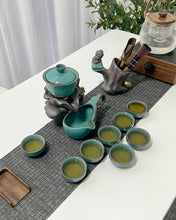 Load image into Gallery viewer, Wmssine Chinese Ceramic Gongfu Tea Set Celadon Pottery Tea Service Set
