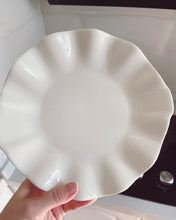 Load image into Gallery viewer, Koeruheo Appetizer Plates- Ceramic 6.4in White Dessert Plates
