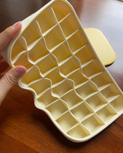 Load image into Gallery viewer, Andgeloo ice cube mold,Easy-Release Silicone &amp; Flexible  Cube Trays with Spill-Resistant Removable Lid
