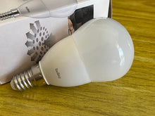Load image into Gallery viewer, Seilisy Light Bulb 6.5 Watts Warm White Light 2700K, 60 Watts Globe Light Bulb Equivalent
