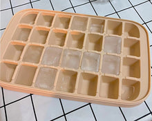 Load image into Gallery viewer, DILOVELY-Silica Gel Flexible Ice Cube Molds with Lid For Whiskey and Cocktails, Keep Drinks Chilled, Reusable
