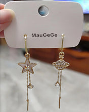 Load image into Gallery viewer, MauGeGe earrings, stars and planet silver earrings dangle small asymmetric asymmetric cute planet earrings girl birthday gift
