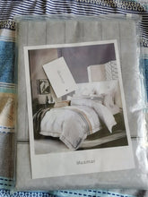 Load image into Gallery viewer, Muamar Bedsheets, ultra-soft cooling sheets - stain resistant
