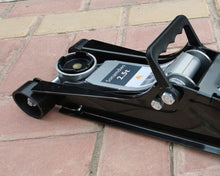 Load image into Gallery viewer, Sonamdws manual jack, trolley jack with wheels, special for cars, portable belt.
