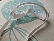 Load image into Gallery viewer, WO-WE Swimming goggles,no leaking anti fog UV protection
