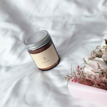 Load image into Gallery viewer, YUNFU RUJU Perfumed Candles,50 hours burn, relax aromatherapy candles
