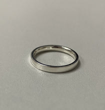 Load image into Gallery viewer, Myzhic Ring, Sterling Silver, Classic, Neutral
