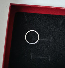 Load image into Gallery viewer, Myzhic Ring, Sterling Silver, Classic, Neutral
